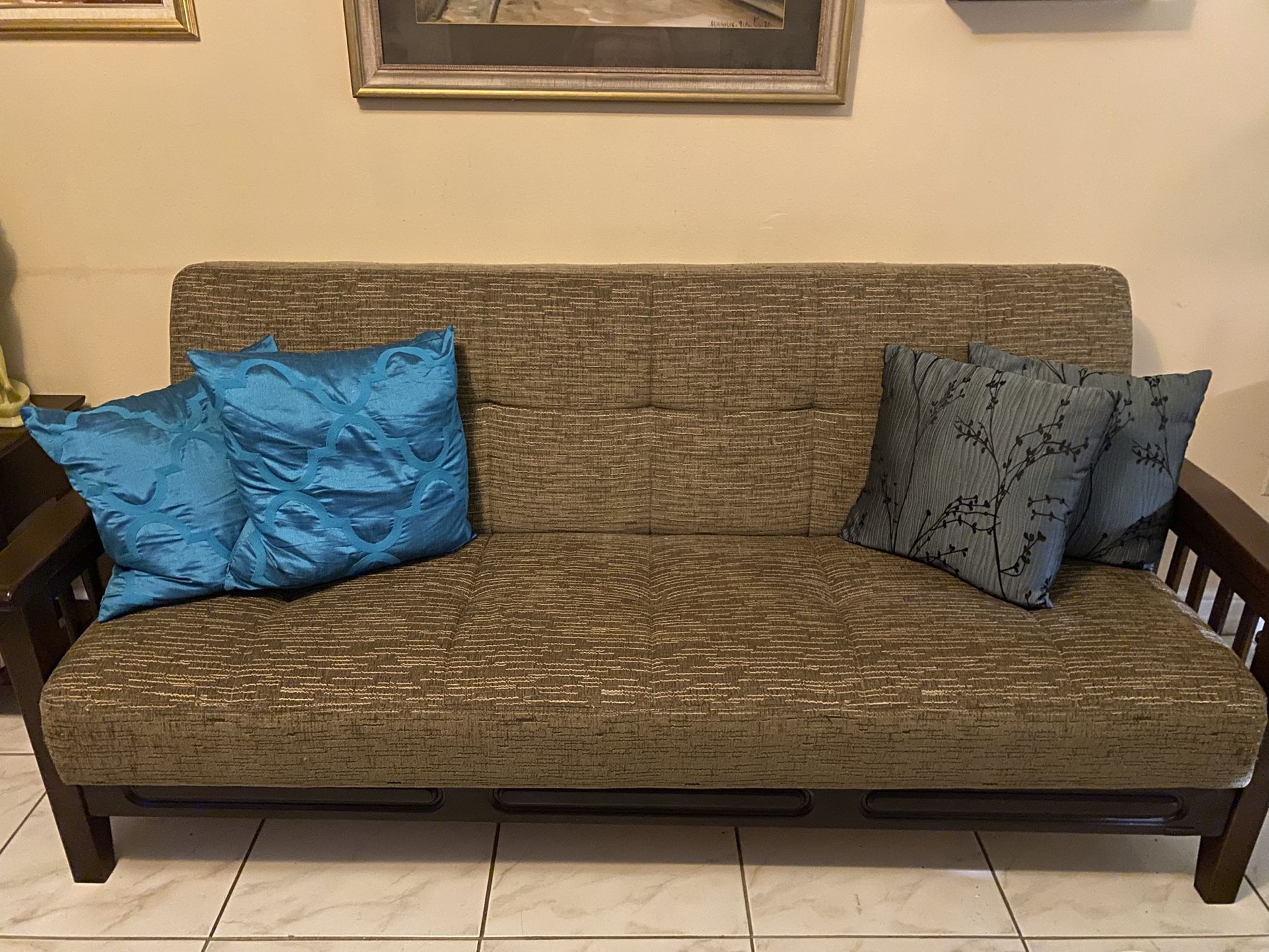 Sleeper-sofa