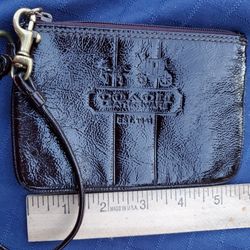 C____h  Wristlet 