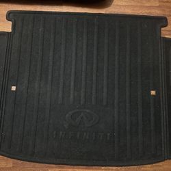 09-012 infinit fx35 trunk cargo Infiniti logo carpet mat 