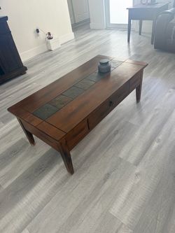 Coffee tables, end tables and lamps