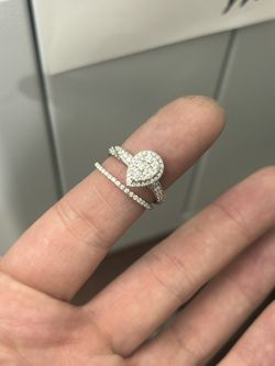 New White gold Engagement Ring Set