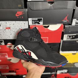 DS 2023 Jordan Playoff 8s size 10 