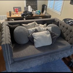 Living Room Furniture Lot 