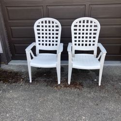 Pair- Adjustable Outdoor Chairs 