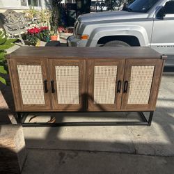 Mid-Century Modern TV Stand / Media Console – Walnut & Cane