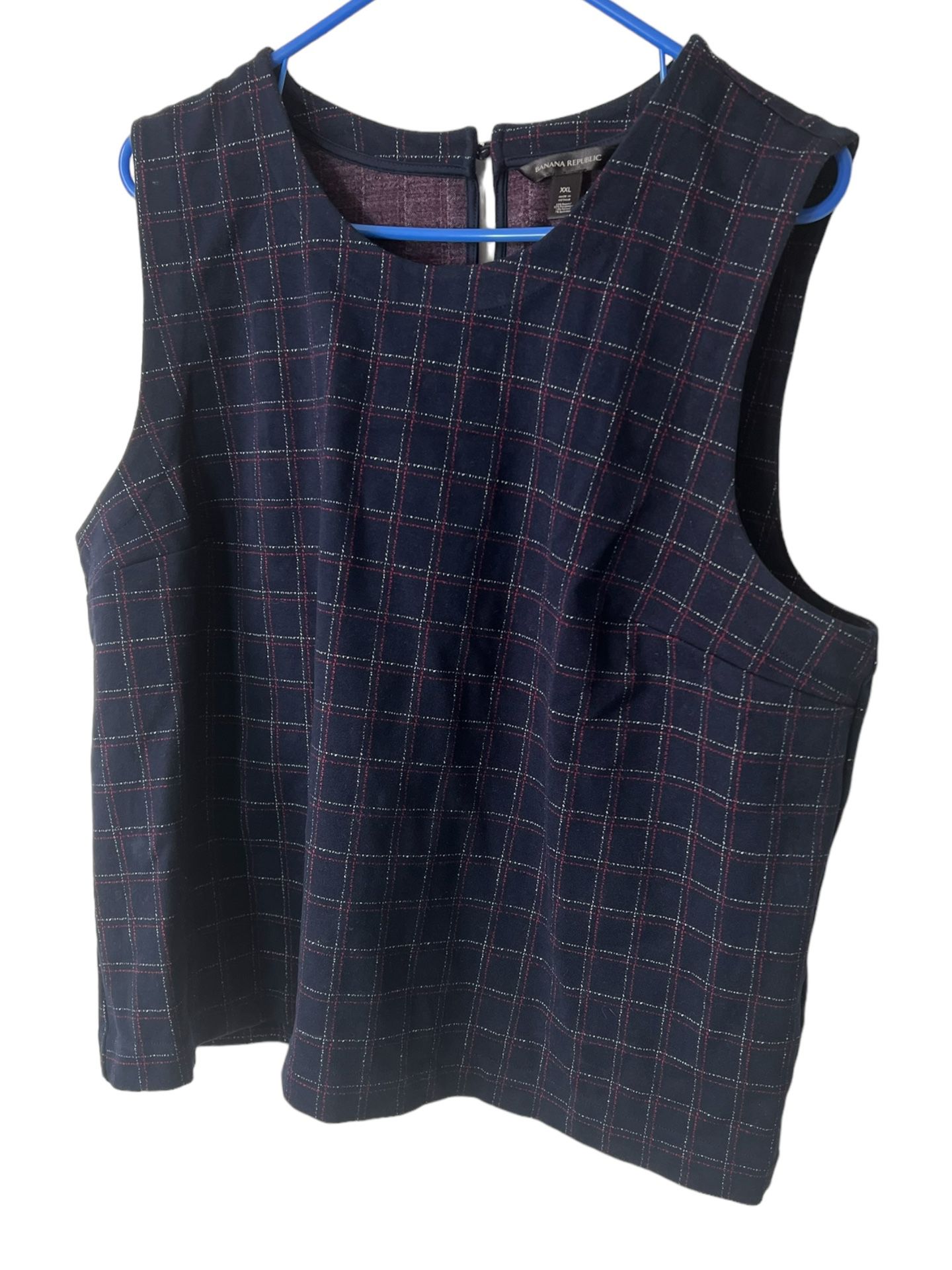 Banana Republic Factory Shell Blouse Size 2XL Sleeveless Navy Blue Plaid  Comes from a pet and smoke free home.  Measurements are in the pictures. Ele