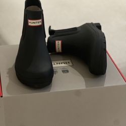 Black Hunter Chelsea Boot