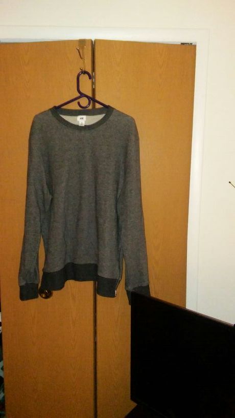 H&M men's sweatshirt sz xl
