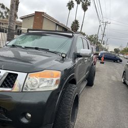 Nissan Armada 2008
