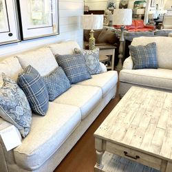 New Sofa & Chair 🔥🔥 IN STOCK 