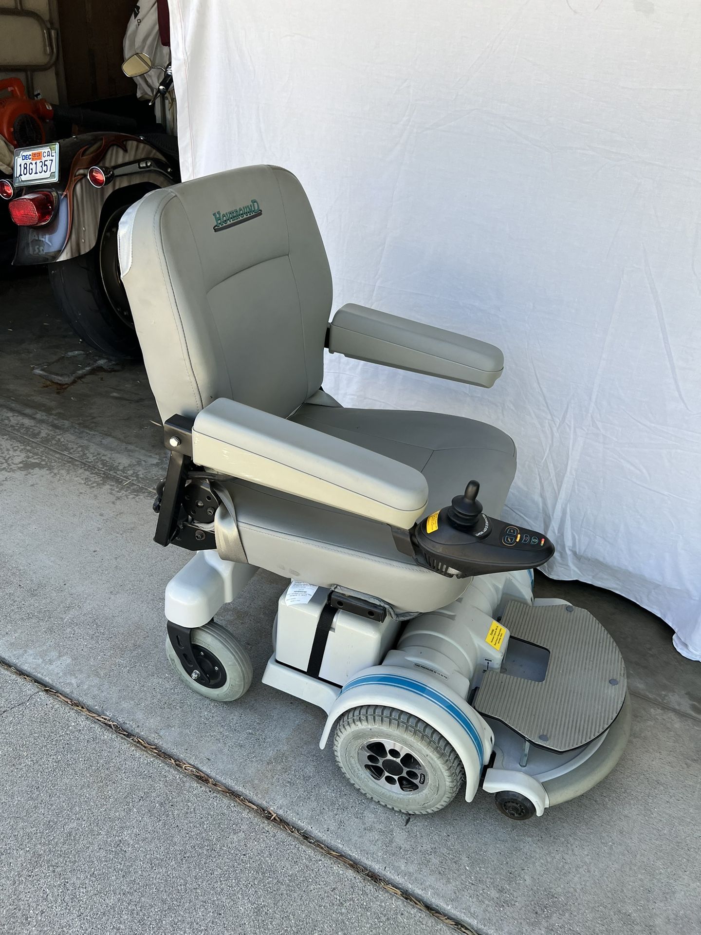 Hoveround MPV5 Electric Wheelchair Like New with 2 NEW Batteries for