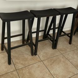Set Of 3 Black Matte Barstools 