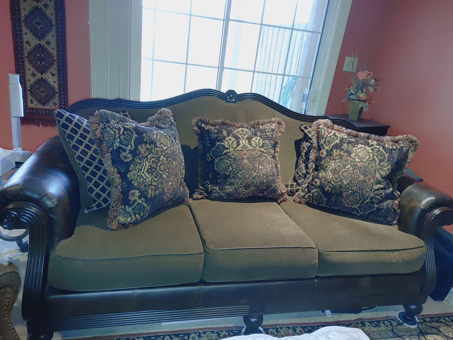 Elegant Sofa With Decorative Pillows