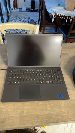 Dell laptop, two years old 17 inch like  new hardly used nothing saved on it