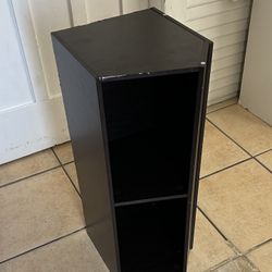 Corner shelf