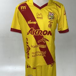 Lindo Uniforme Marca Arza 