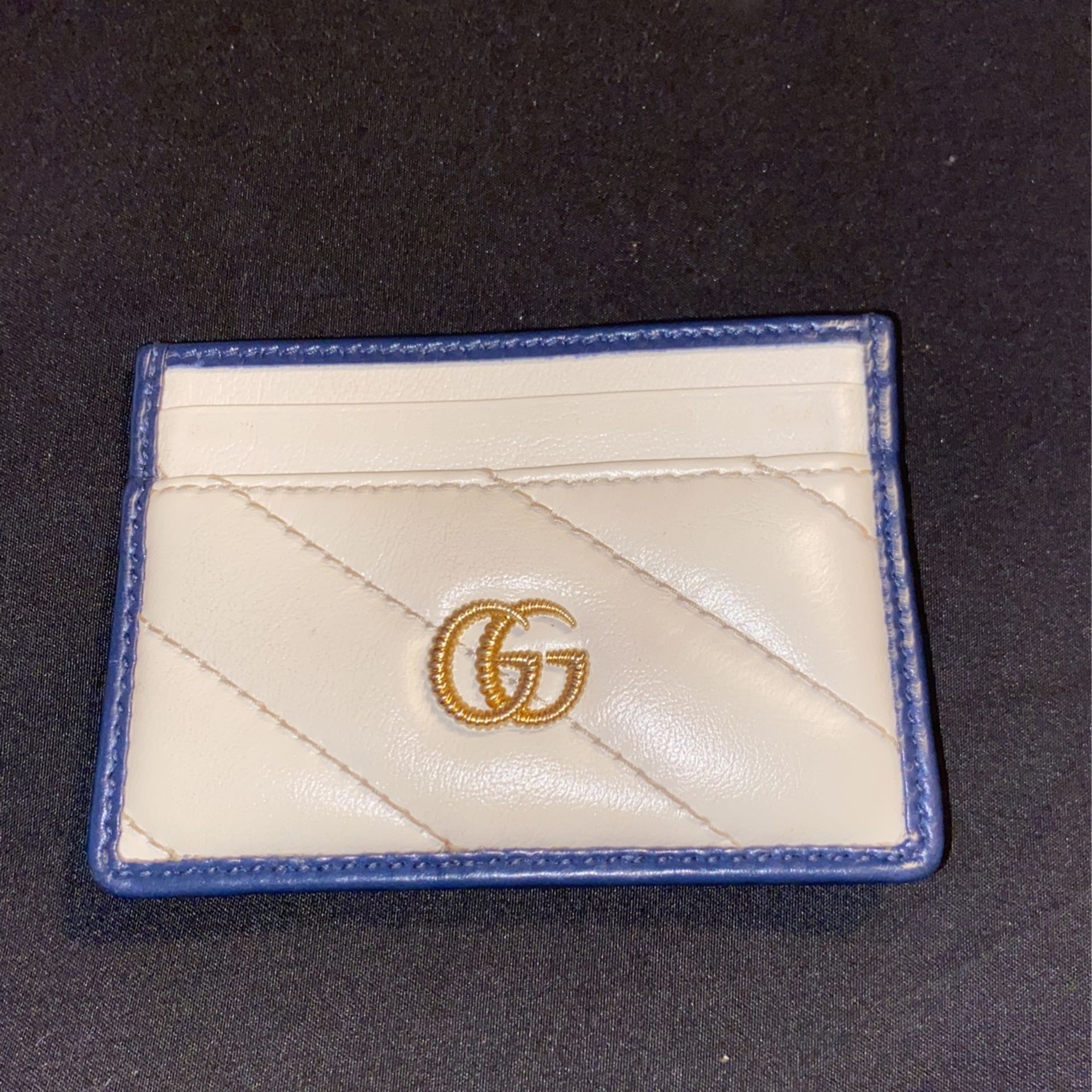 Gucci Wallet 100% Authentic 