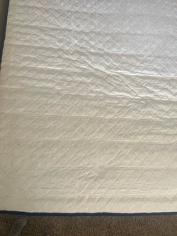 Queen mattress- smoke free