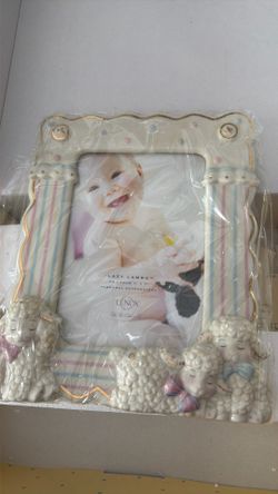 Lenox Lazy Lamb 5x7 frame