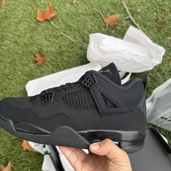 Jordan 4 Black Cats 
