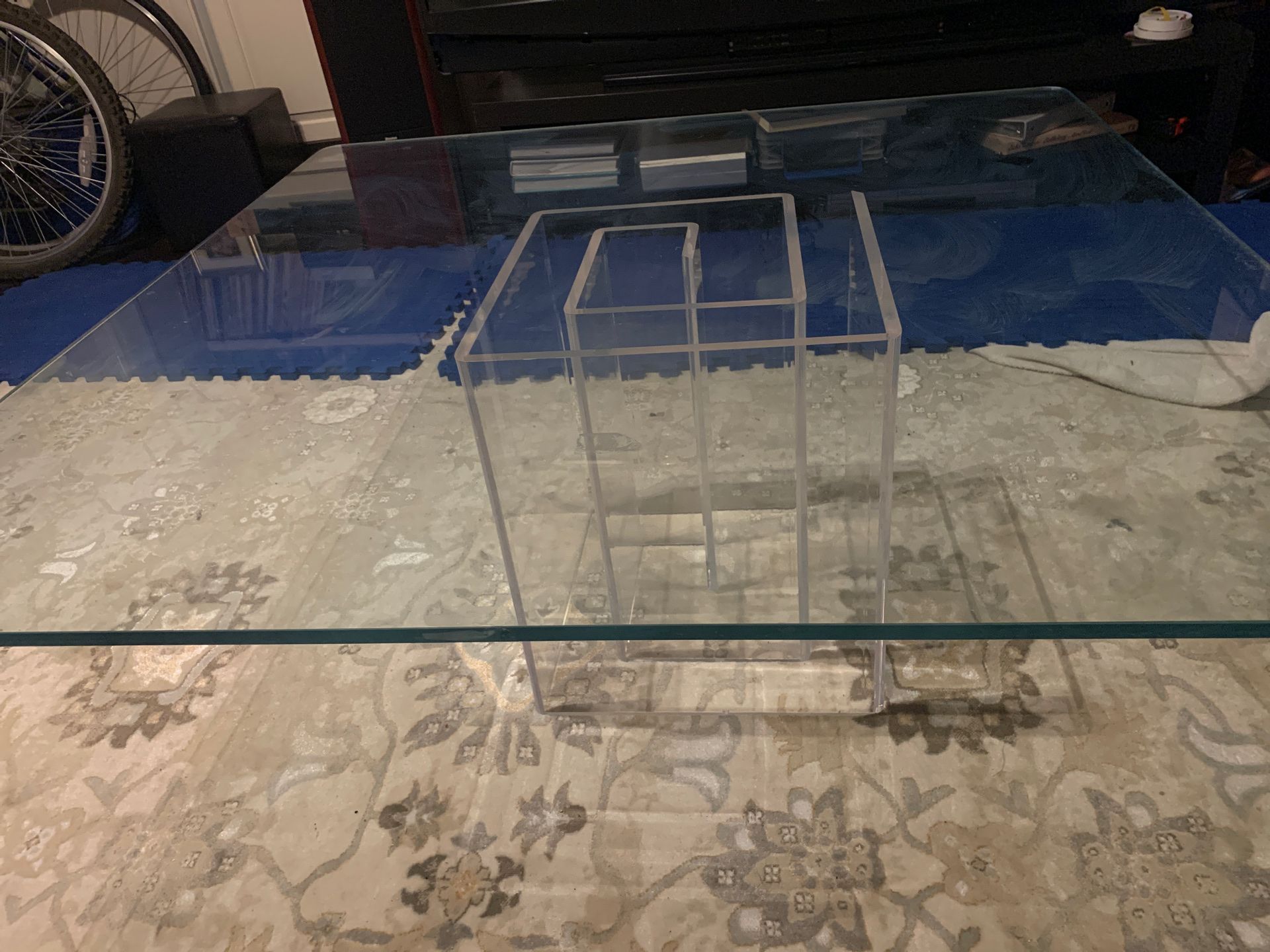 Two pieces glass table