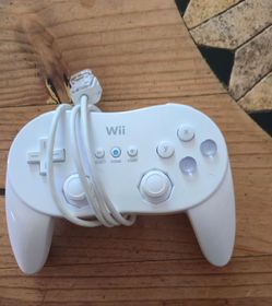 Nintendo Wii Classic Pro Controller