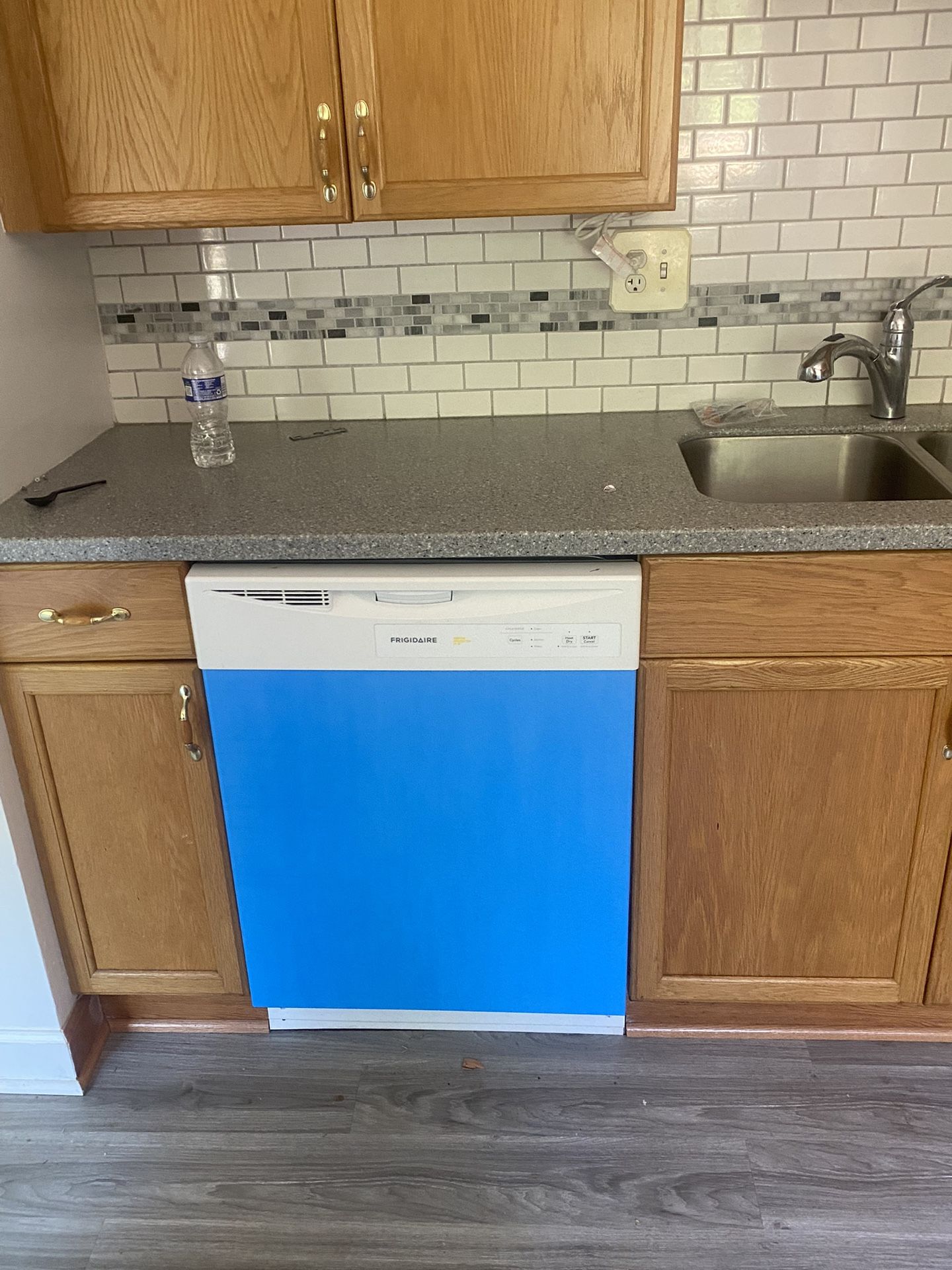 Gently Used White Dishwasher $100