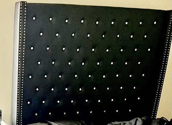 Queen Size bed With mattress Used Like New