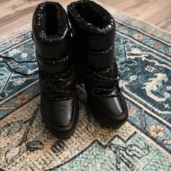 Beautiful new Jessica Simpson boots Size 8