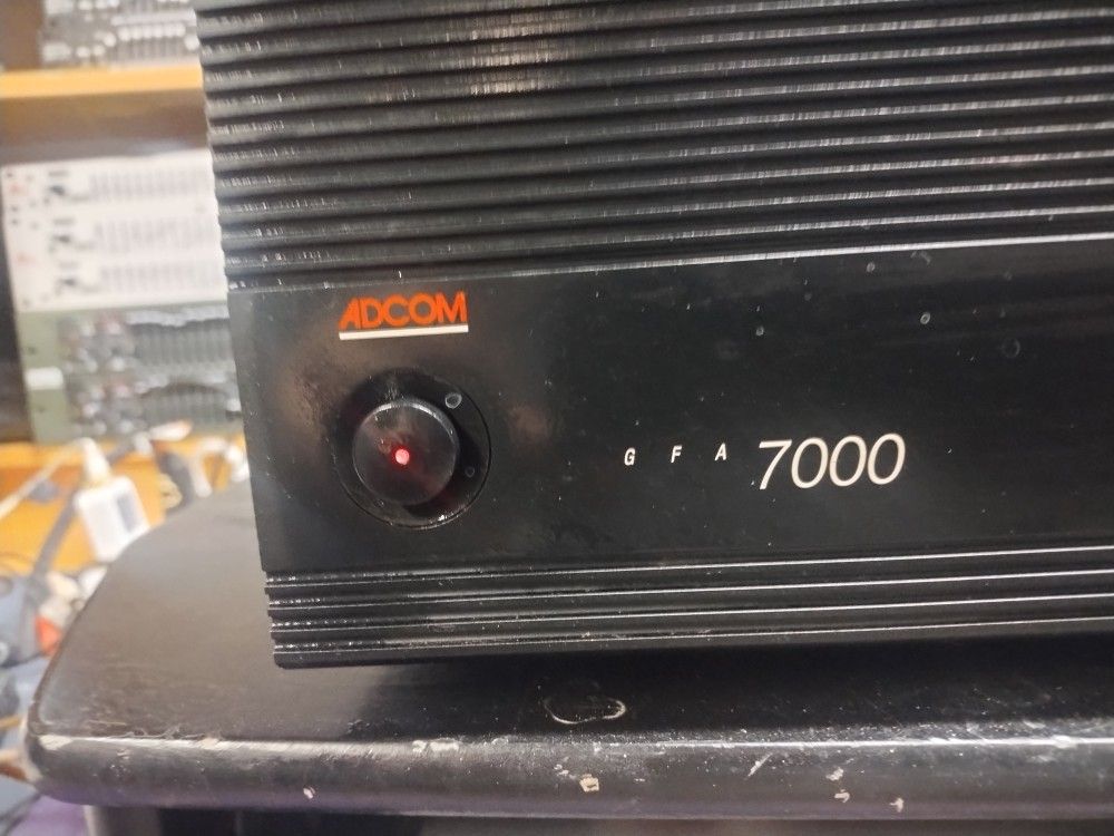 ADCOM High Voltage Amplifier