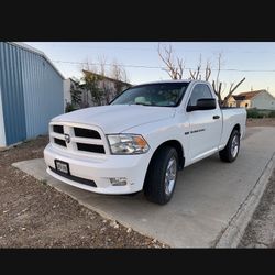 5.7 HEMI 2012 