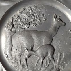 Vintage 9in Pewter Wall Hang Plate