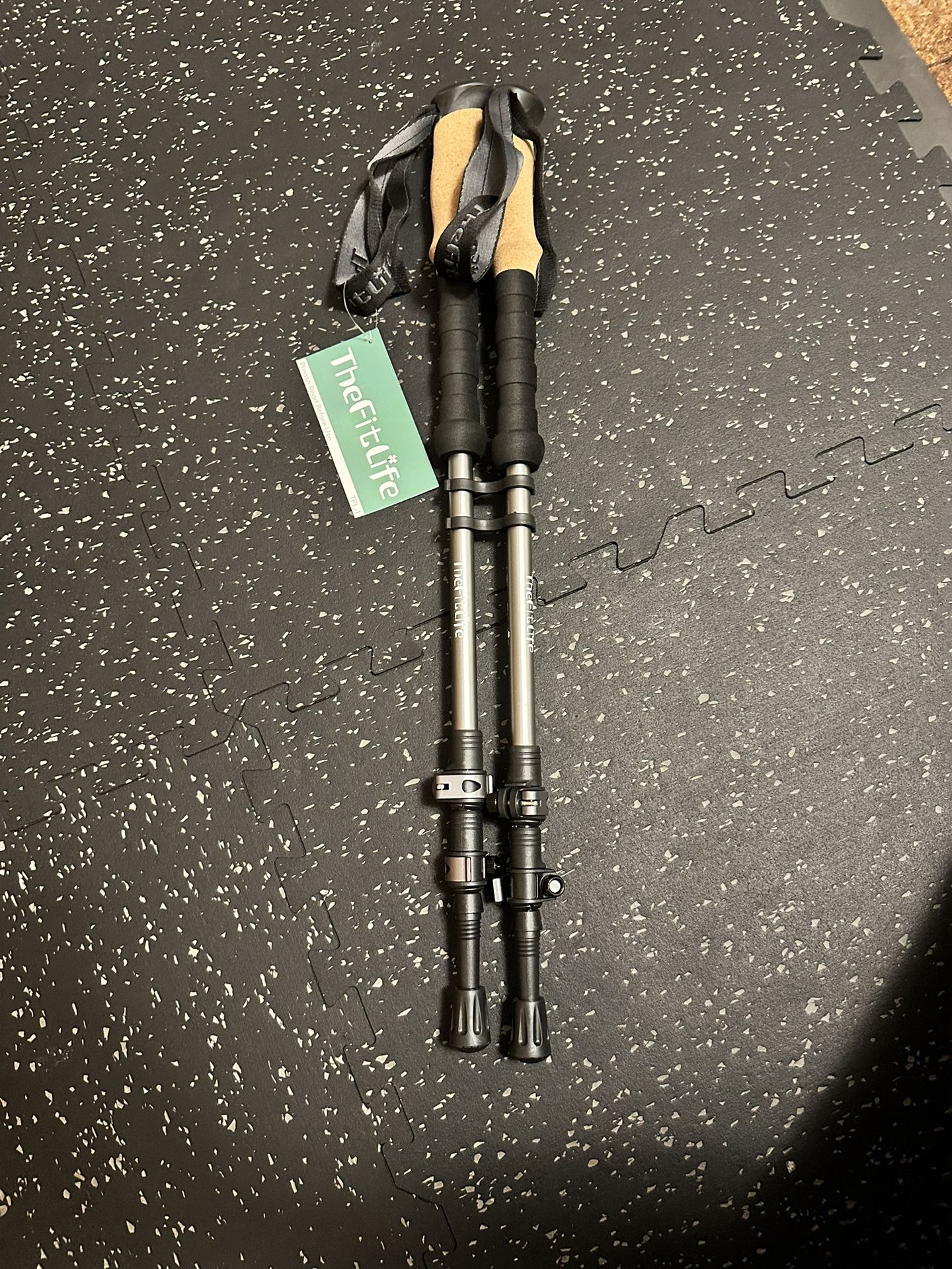 TheFitLife Trekking Poles - Lightweight 7075 Aluminum Hiking Sticks with Cork Grips, Adjustable Telescopic Design, Metal Flip Lock for Men & Women - P