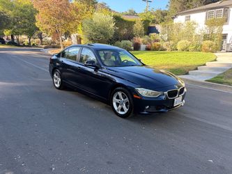 2013 BMW 328i low Milage