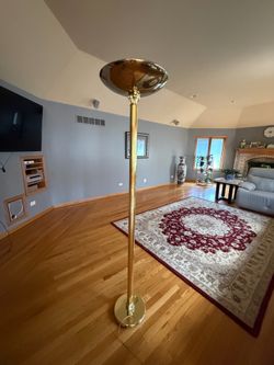 Dimmable LED floor lamp