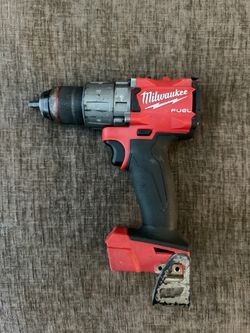 Milwaukee fuel hammer drill