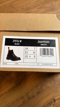 Brand new black women’s Dr Martens