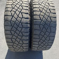 (2) 305/70R18 Goodyear Wrangler 