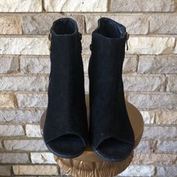 Black Booties Size 6.5