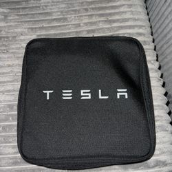Tesla charger & J1772 Adapter 