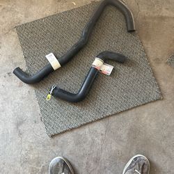 Radiator Hose Upper And Lower. 4..0 L Ford Escape