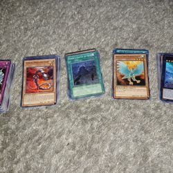 Aprox 94 Yugioh Cards Contains Rares Taking Offers