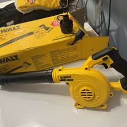 DEWALT 20-volt Jobsite Blower with accessory (tool only) NEW 2025