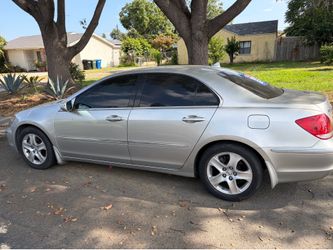 2005 Acura RL