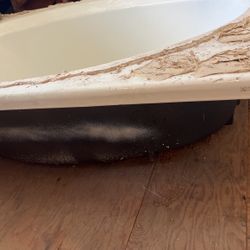 Cast Metal Tub