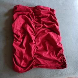 Red Skirt 