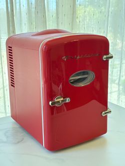 Retro Mini Fridge