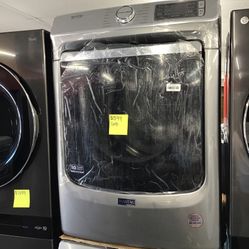 New Scratch And Dent Maytag Front Load Washer And Dryer Set. 1 Year Warranty 