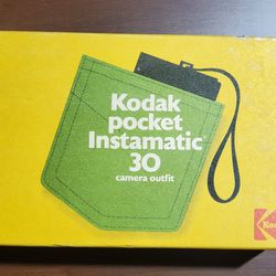 Kodak Pocket Instamatic 30 Camera Outfit With Film UNTESTED