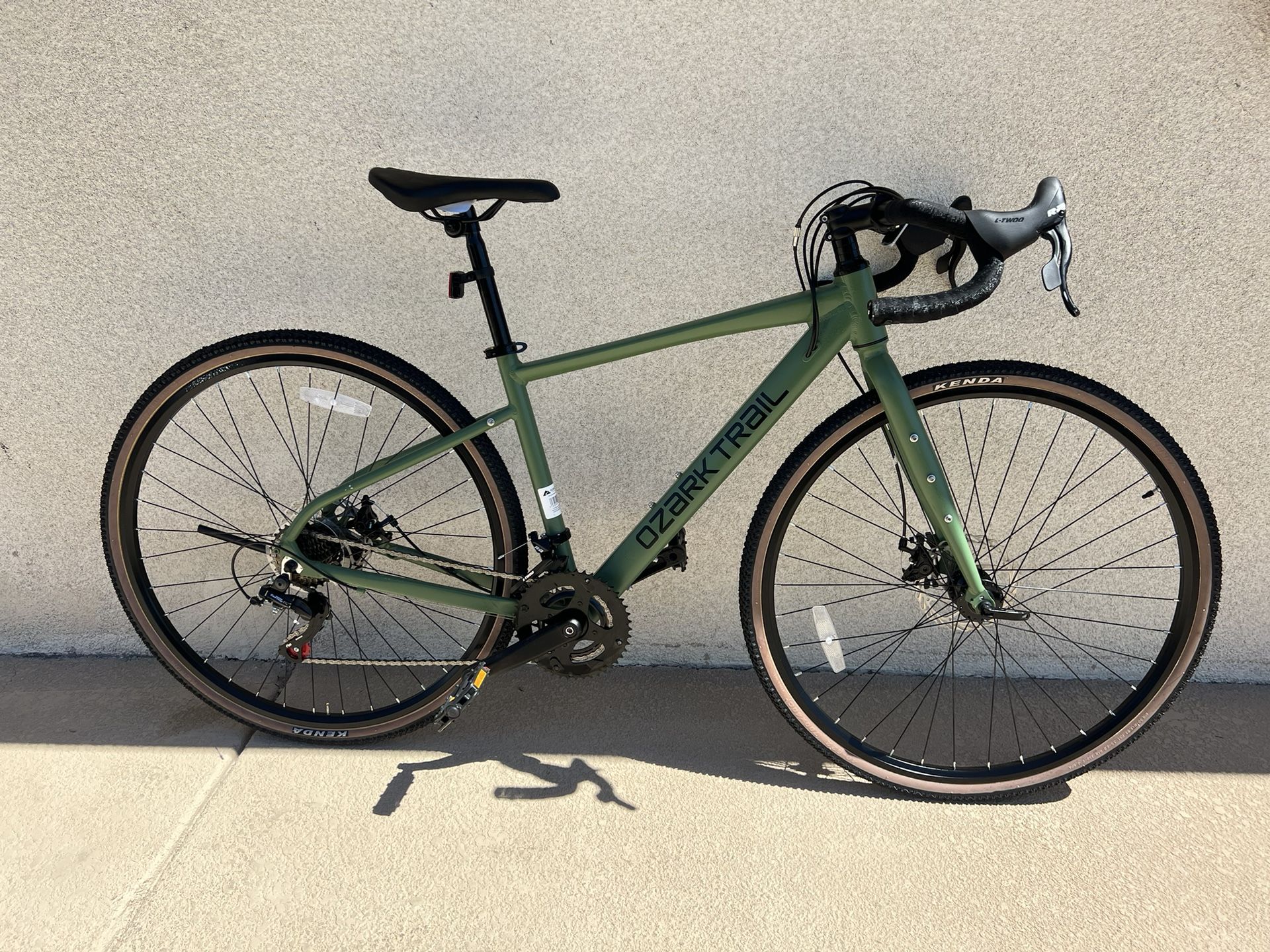 Ozark Trail 700C G.1 Explorer Gravel Bike, Medium Frame, Green, Adult, Unisex